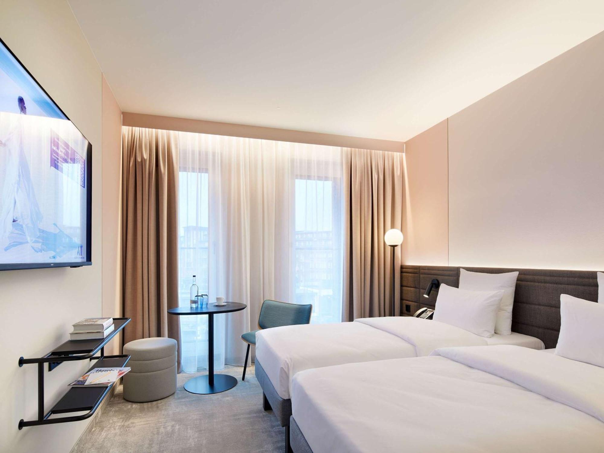 Novotel Hamburg Central Station Bagian luar foto